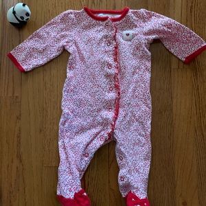CARTER’s NWOT heart sleeper baby girl 6 months!